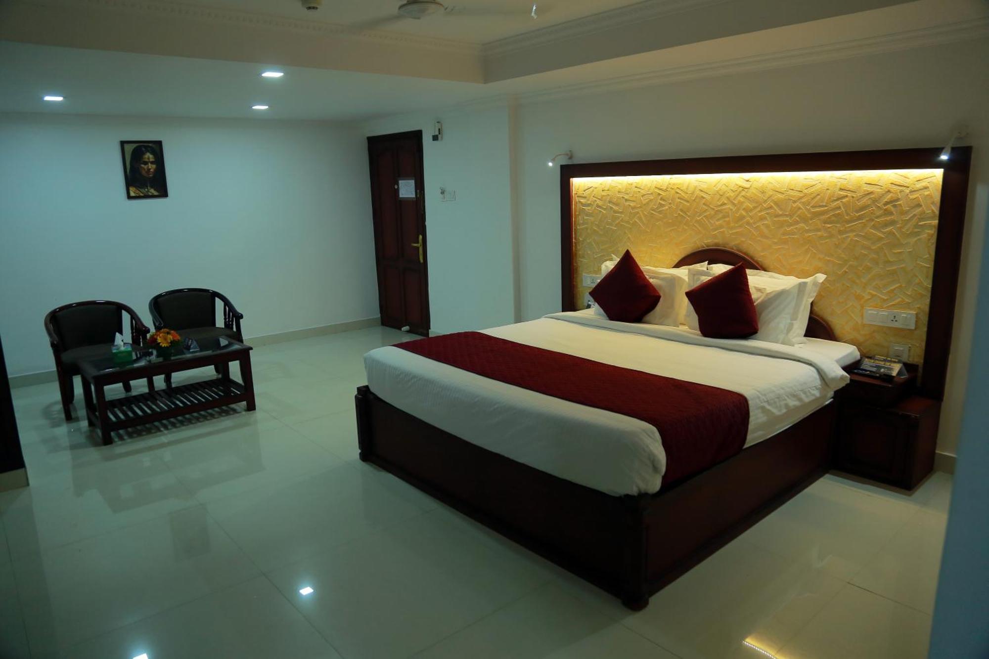 Hotel Savera Park Thrissur Exterior foto
